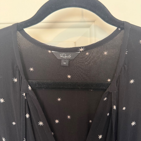 Rails Black Star Print Midi Dress | Size M - Picture 3 of 6